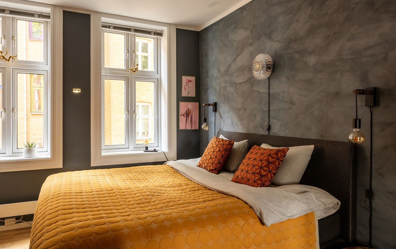 Soverommet er av god størrelse og vender mot rolig indre gård. Galleribilde