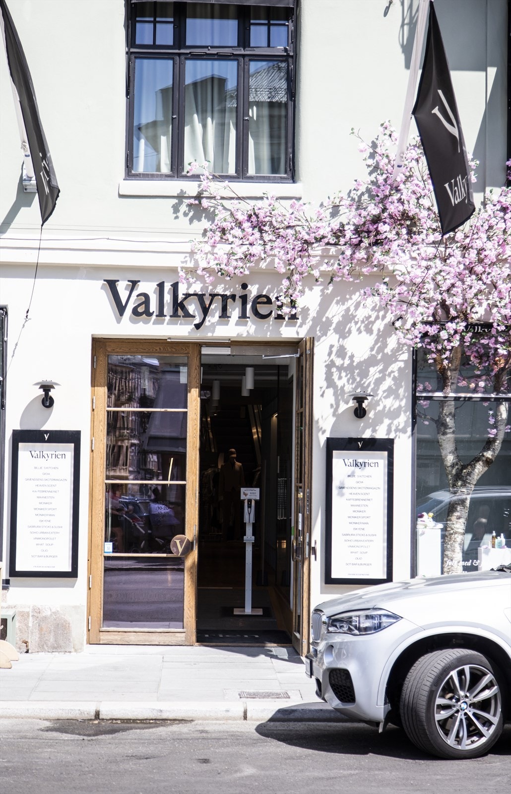 Spiseplassen 'Valkyren' byr på et unikt kulinarisk møte i trivelige omgivelser. Galleribilde