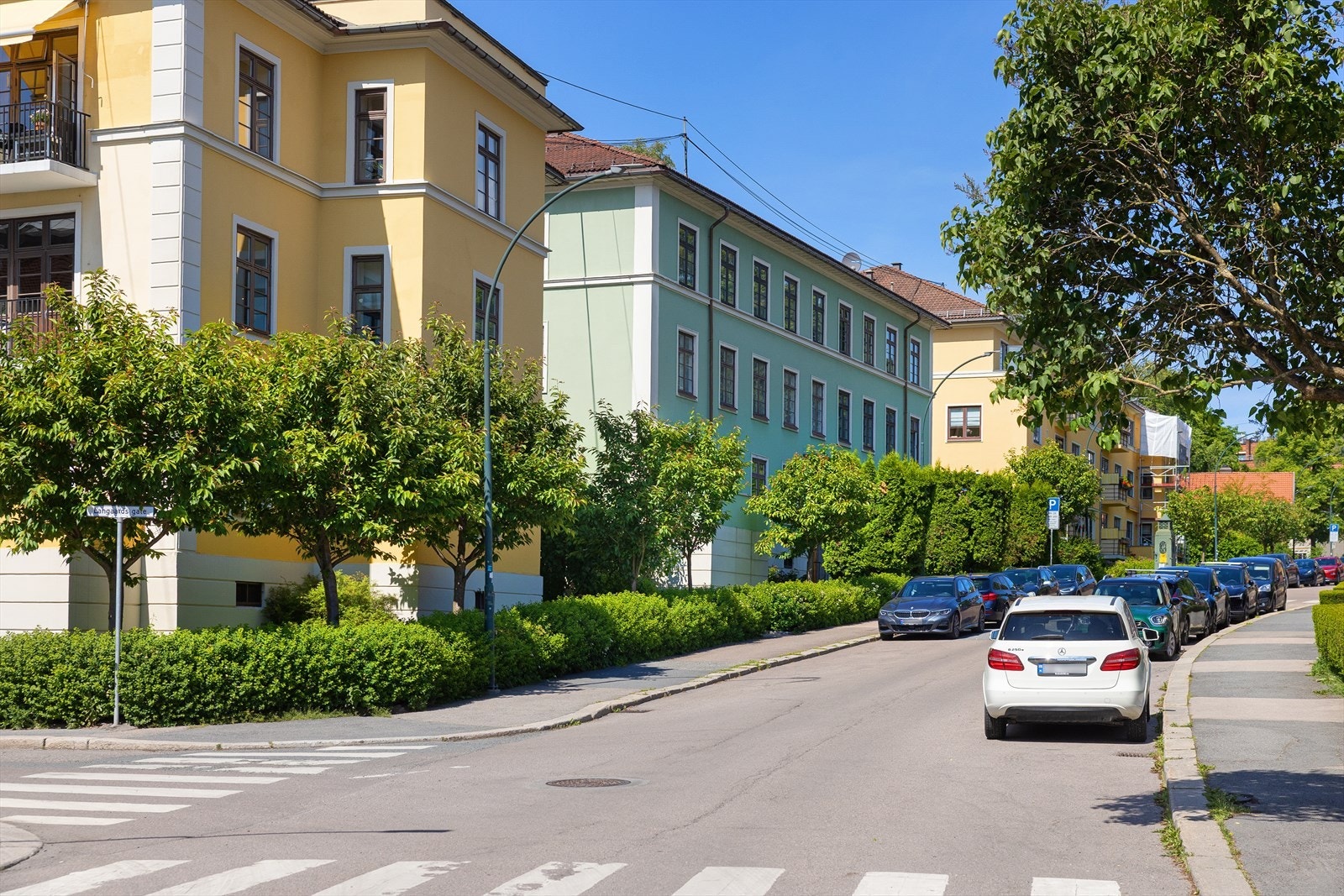 Leiligheten ligger i et meget attraktivt, populært og sentralt boligområde på Frogner/Briskeby. Galleribilde