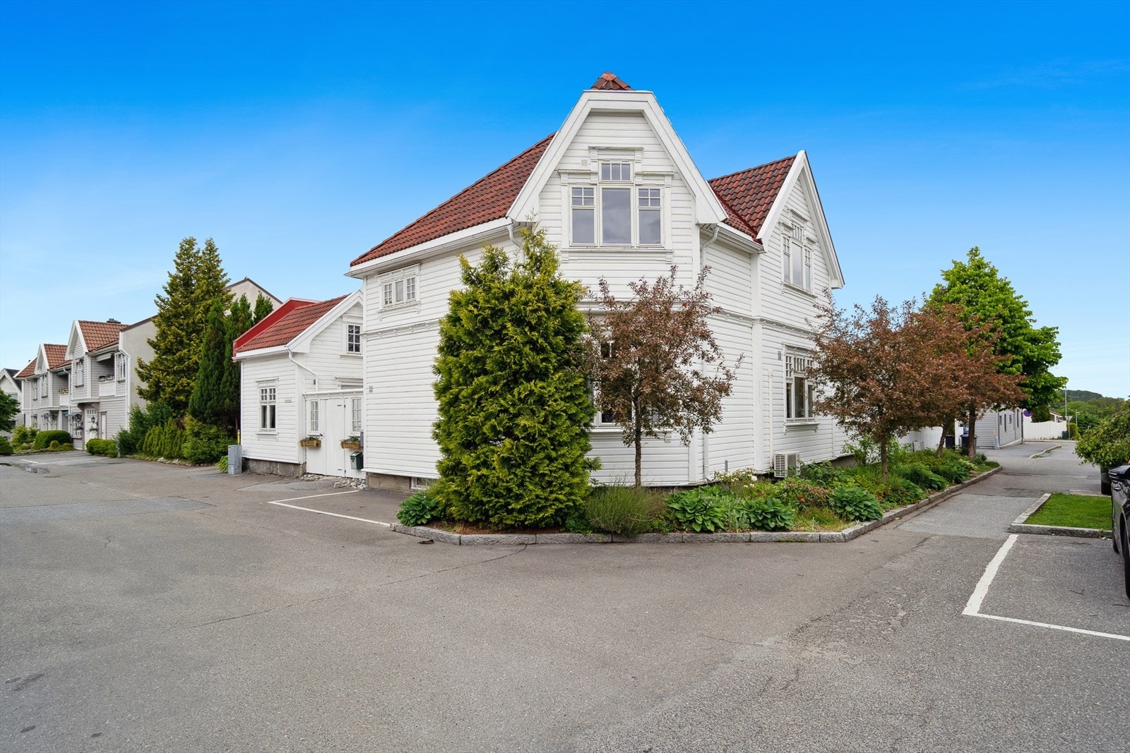 Boligen har en attraktiv beliggenhet i populære Fritznerbakken. Galleribilde