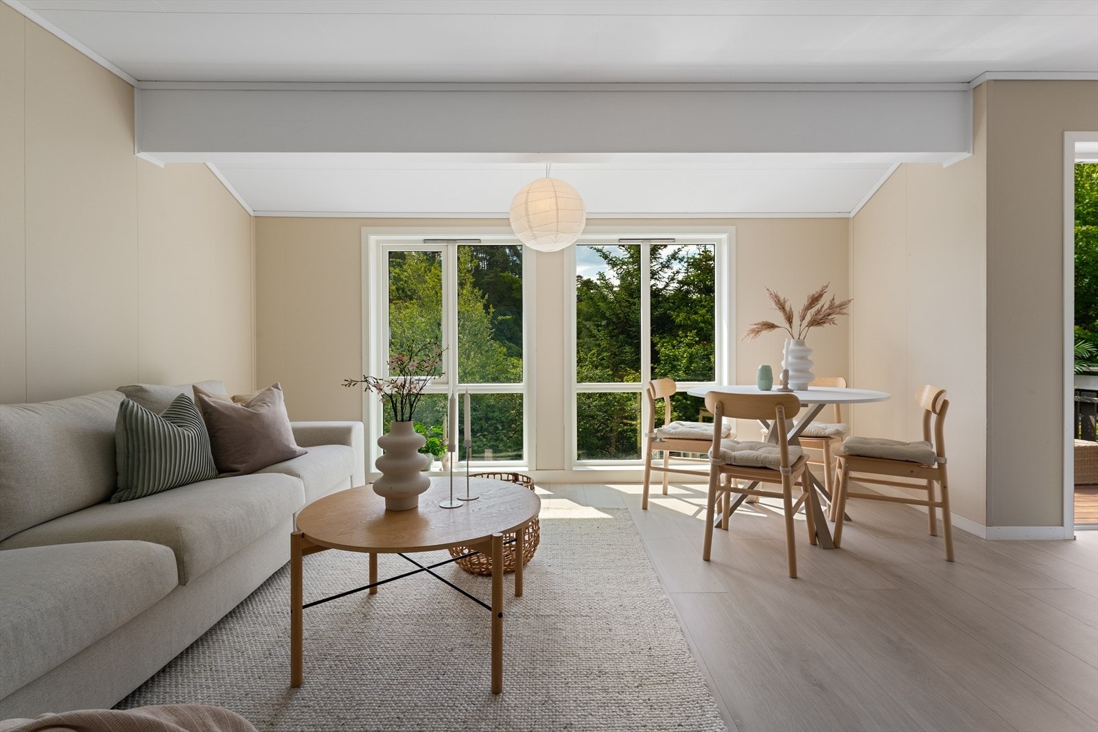 - Stor og romslig stue på hele 19,4 m² - Galleribilde
