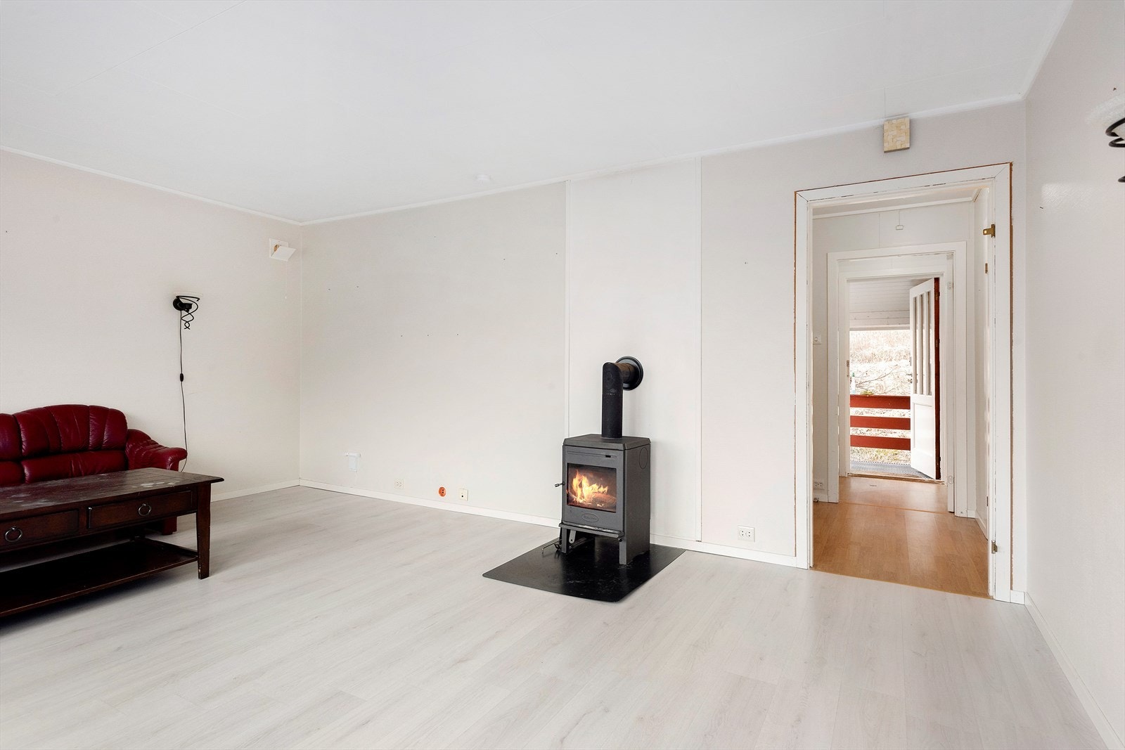 Stue mot gang. Galleribilde