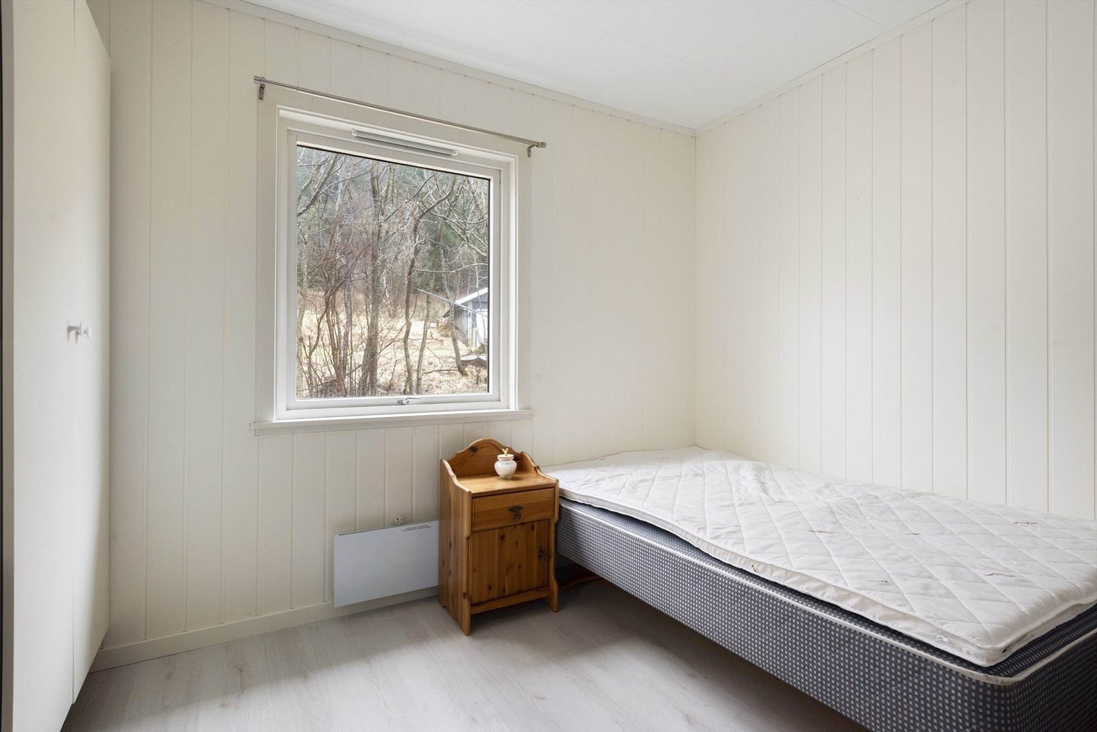 Soverom, annen vinkel. Galleribilde