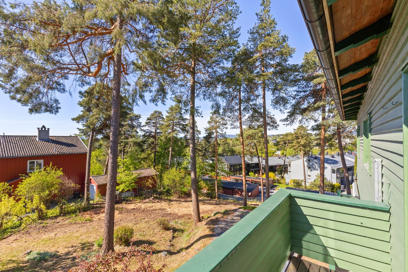 Glimrende solforhold fra tidlig morgen og til kveld midtsommers. Galleribilde