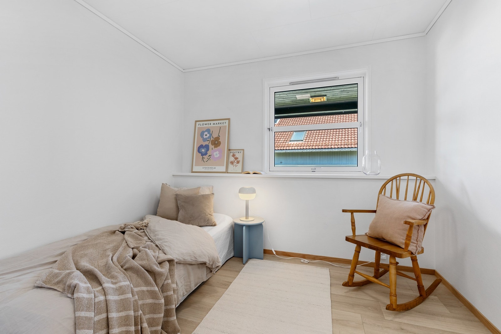 Soverom 2 i underetasjen egner seg godt som barnerom, kontor eller gjesterom. Galleribilde