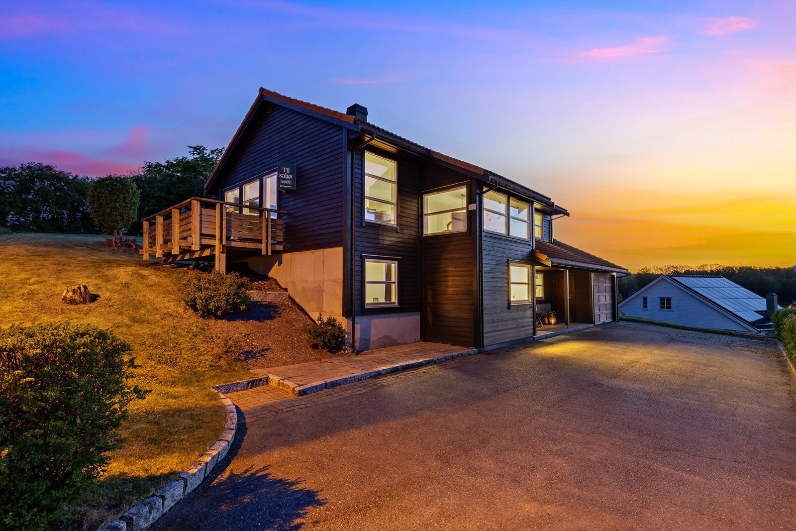 Velkommen til Østenstadveien 27, presentert av Pojan Eskandari i Krogsveen. Galleribilde