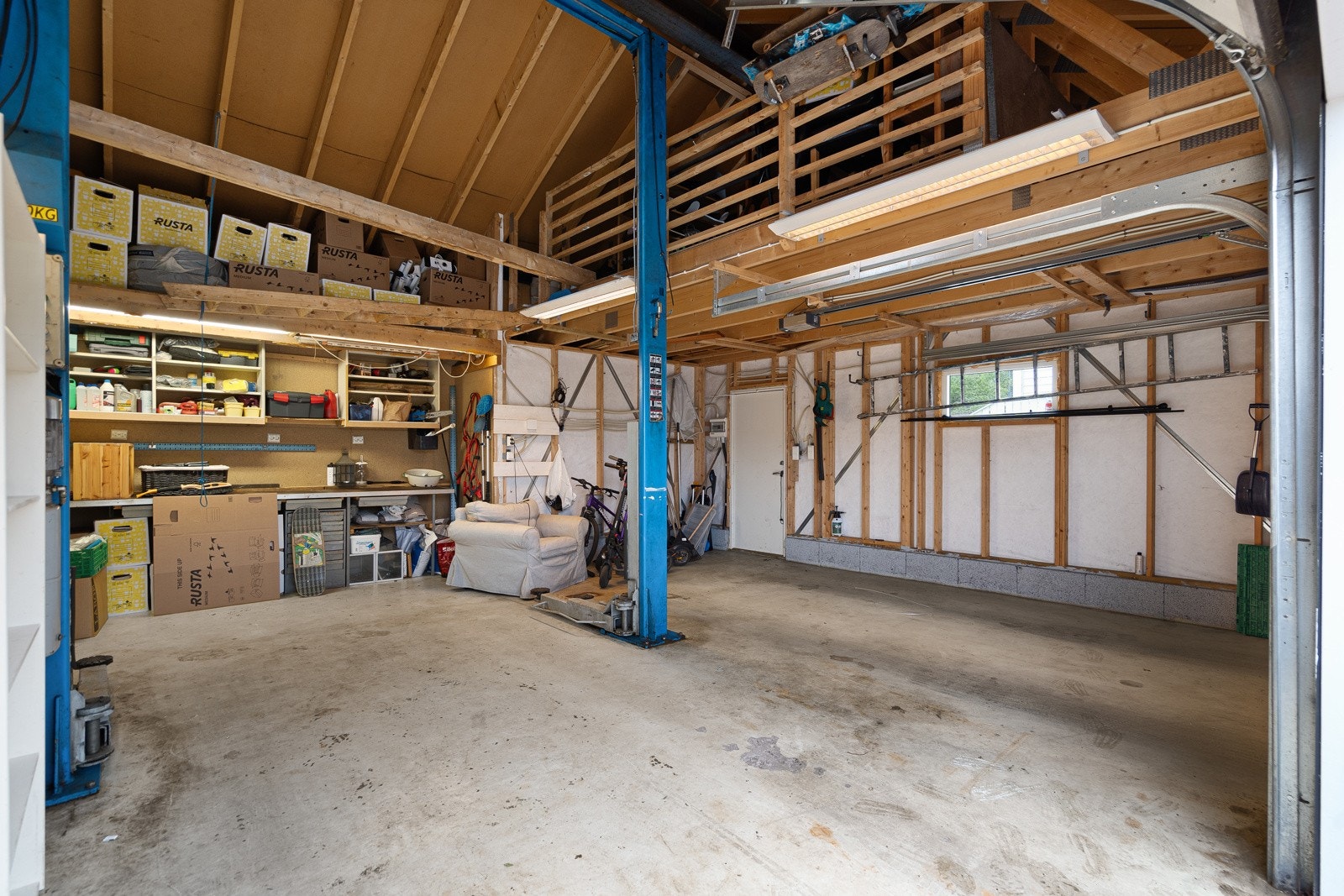 Stor takhøyde og tilhørende løftebukk! Galleribilde