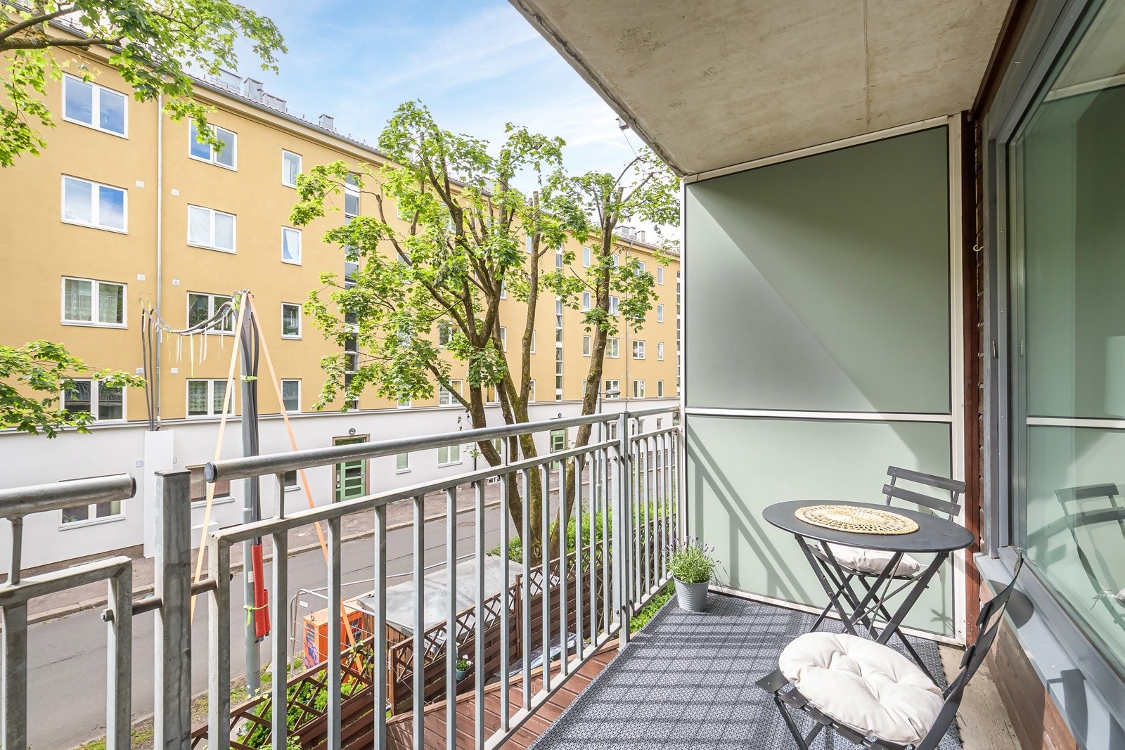 Her er det godt med plass for utemøblement, grill og beplantning. Galleribilde