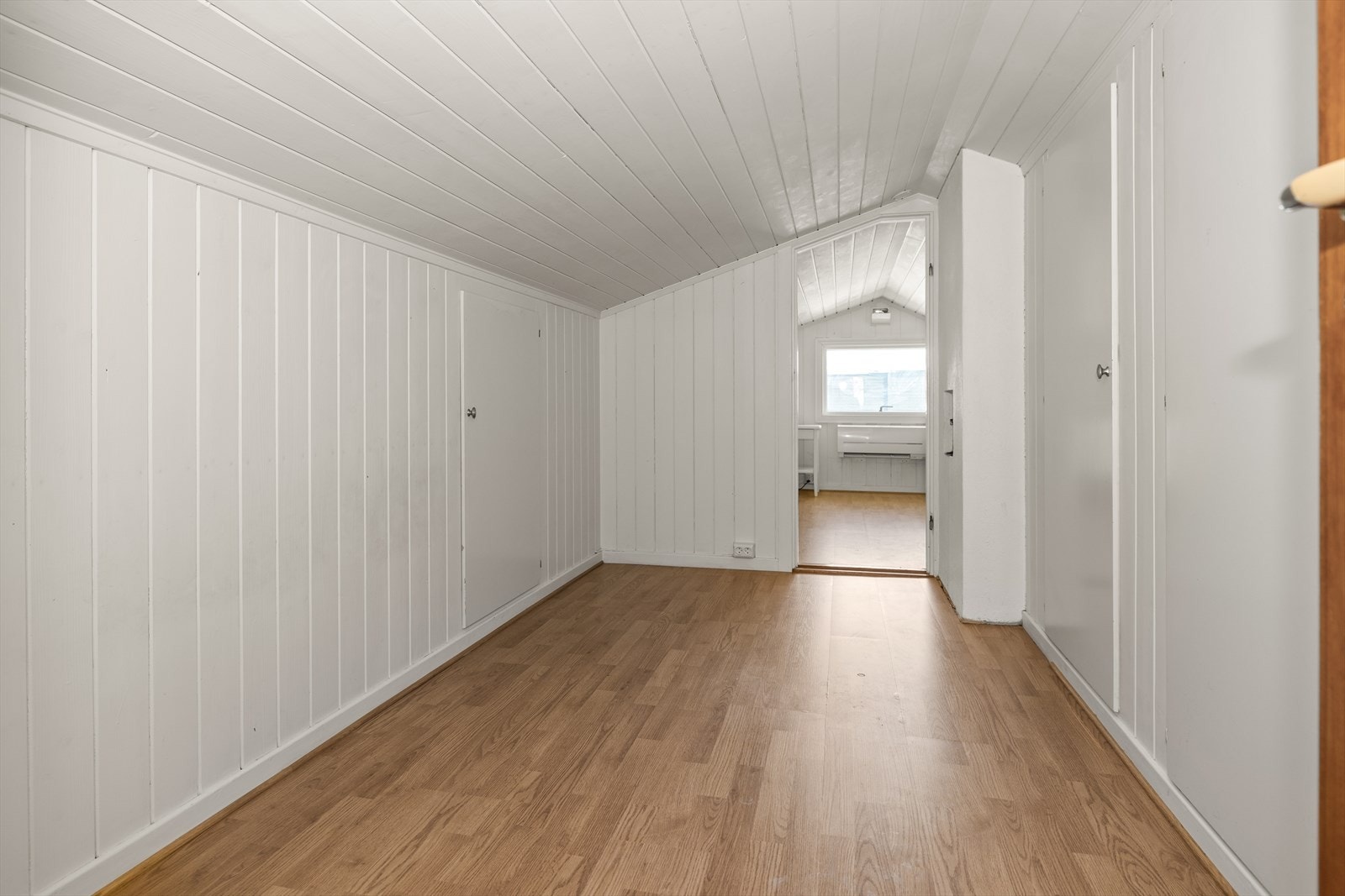 Gang med plass til oppbevaringsmuligheter. Galleribilde
