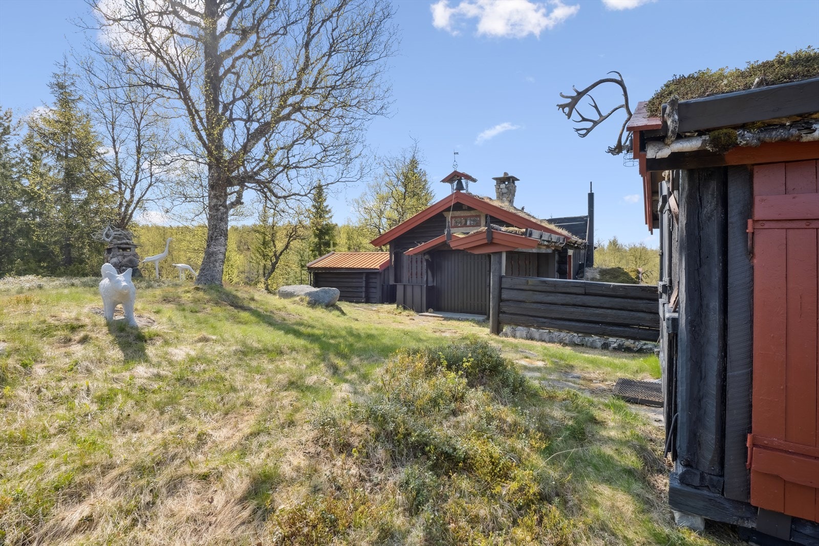 Annekset Smia ble oppført i 1968 og brukes av nåværende eier som soveplass. Galleribilde
