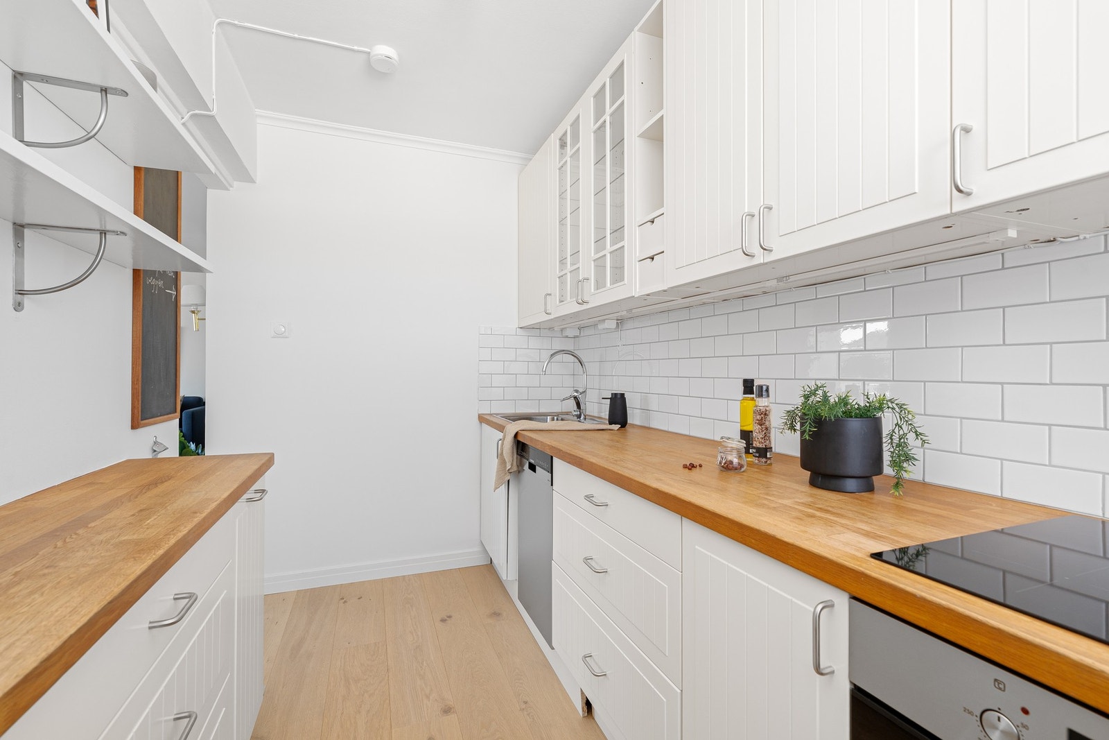 - Alle overflater er malt i nøytrale fargevalg - Galleribilde