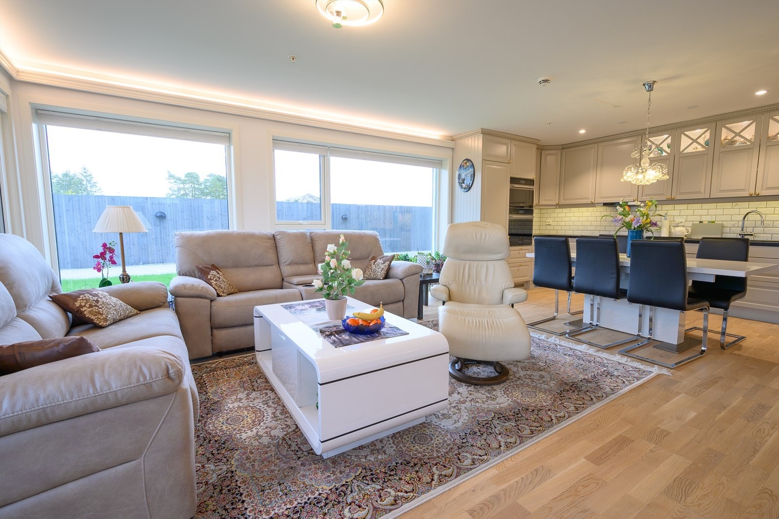 Velkommen til Møglestuveien 23 - Flott 4-roms leilighet med sentral beliggenhet i Lillesand Galleribilde