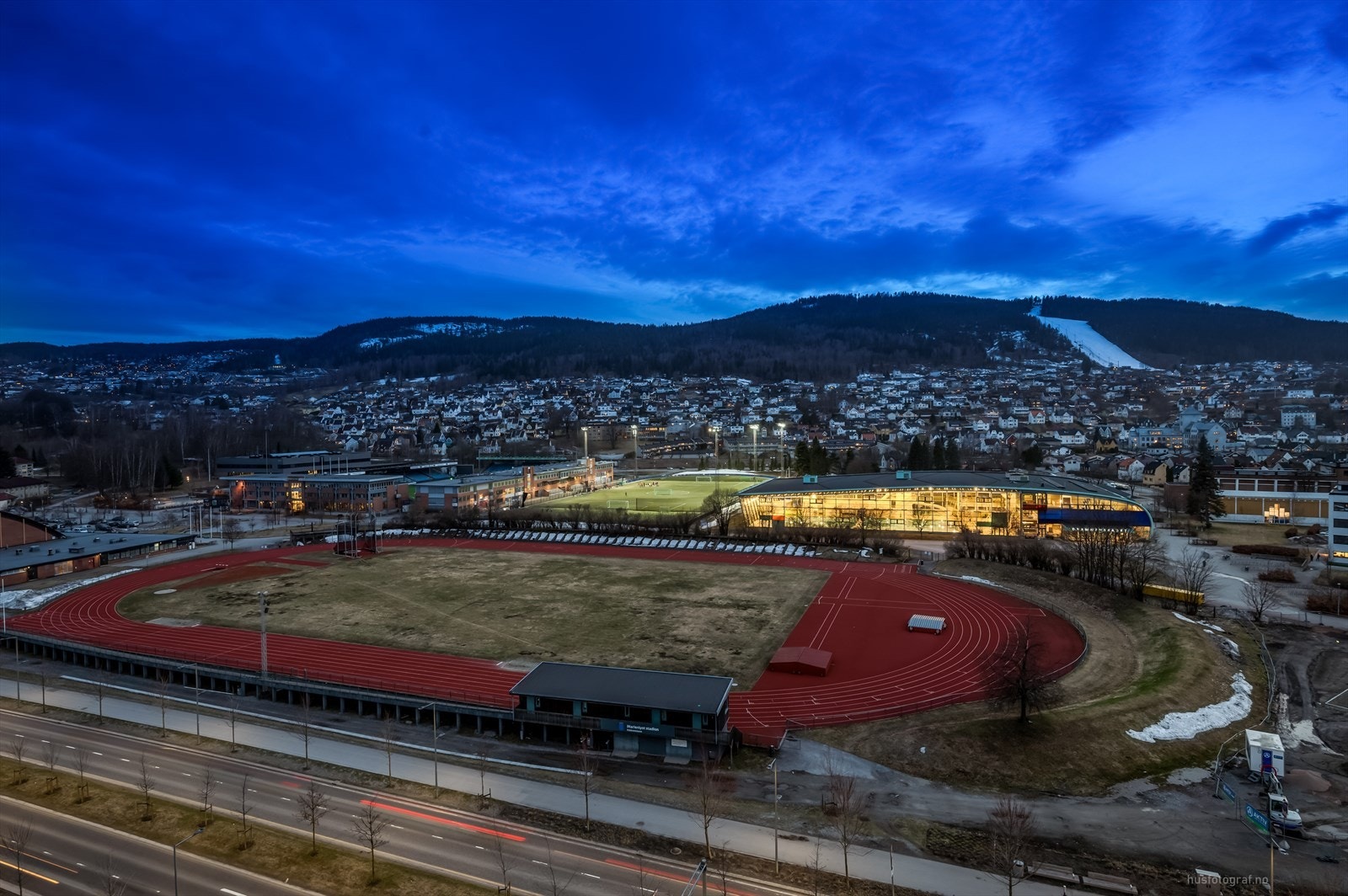 Nydelig utsikt fra leiligheten. Dette er fra en tilsvarende beliggenhet. Galleribilde