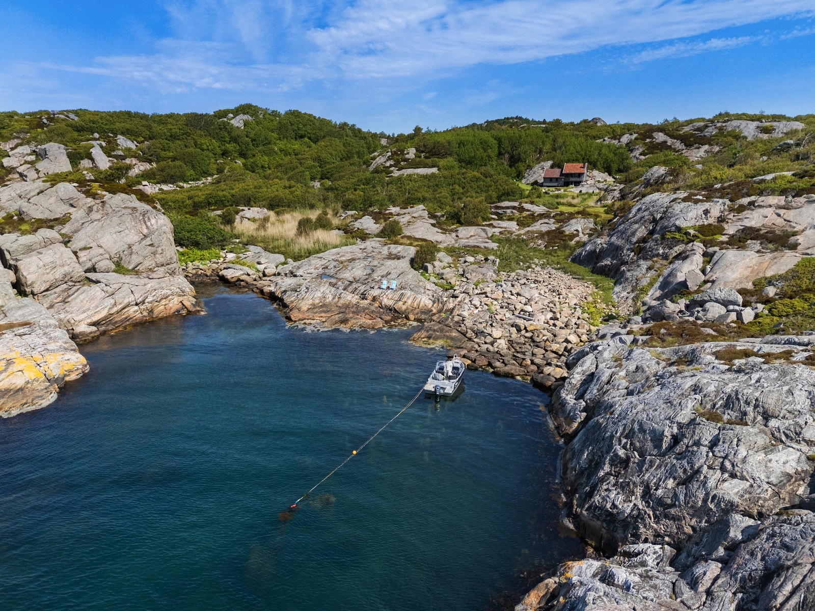 Fra bukta hvor man legger til båten Galleribilde