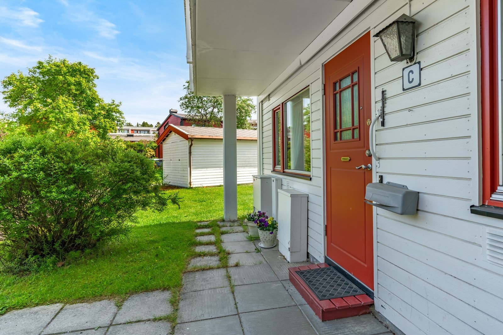 Egen privat inngang med trappefri adkomst Galleribilde