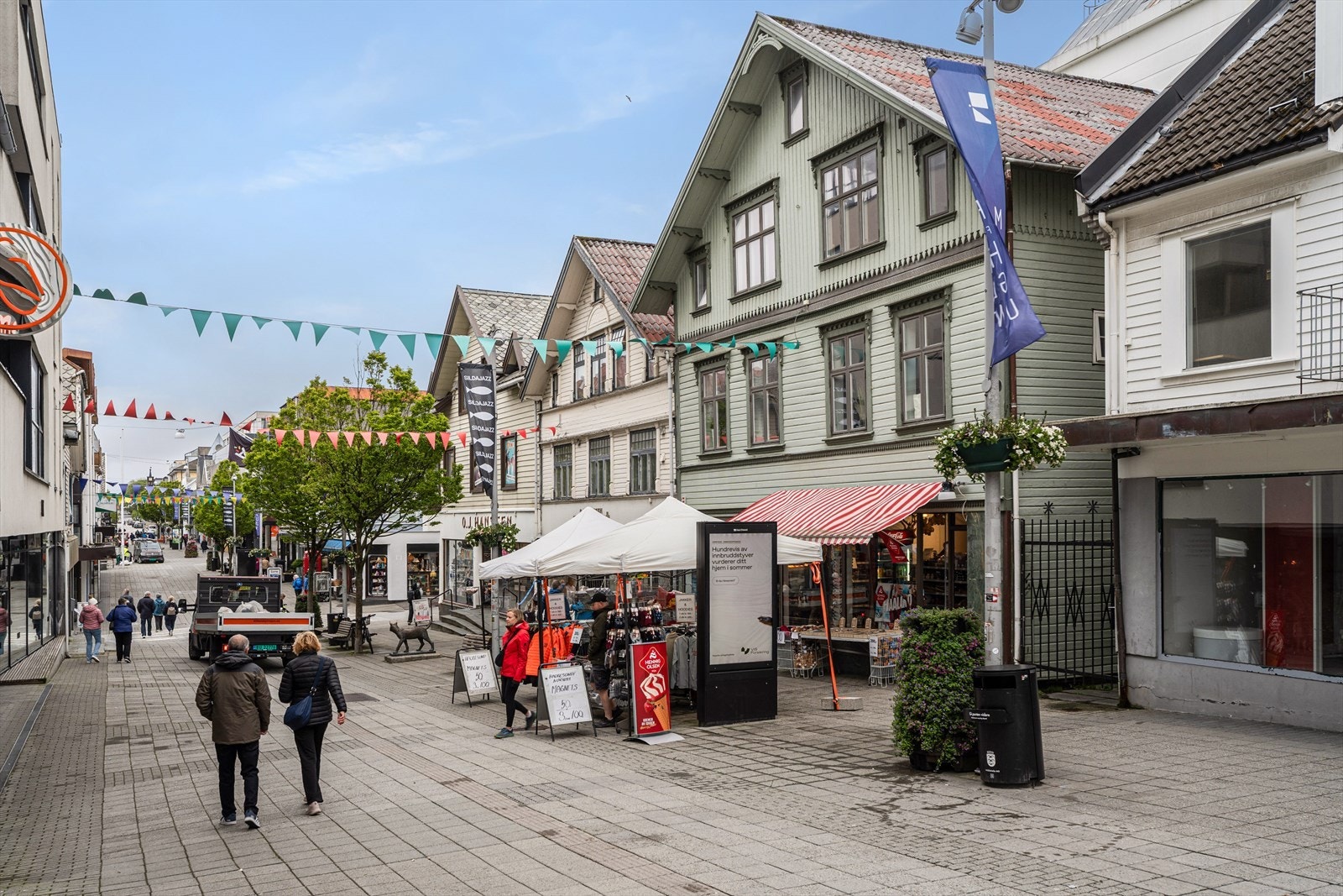 Her bor du midt i byen, med "alt" innen behagelig gangavstand. Galleribilde