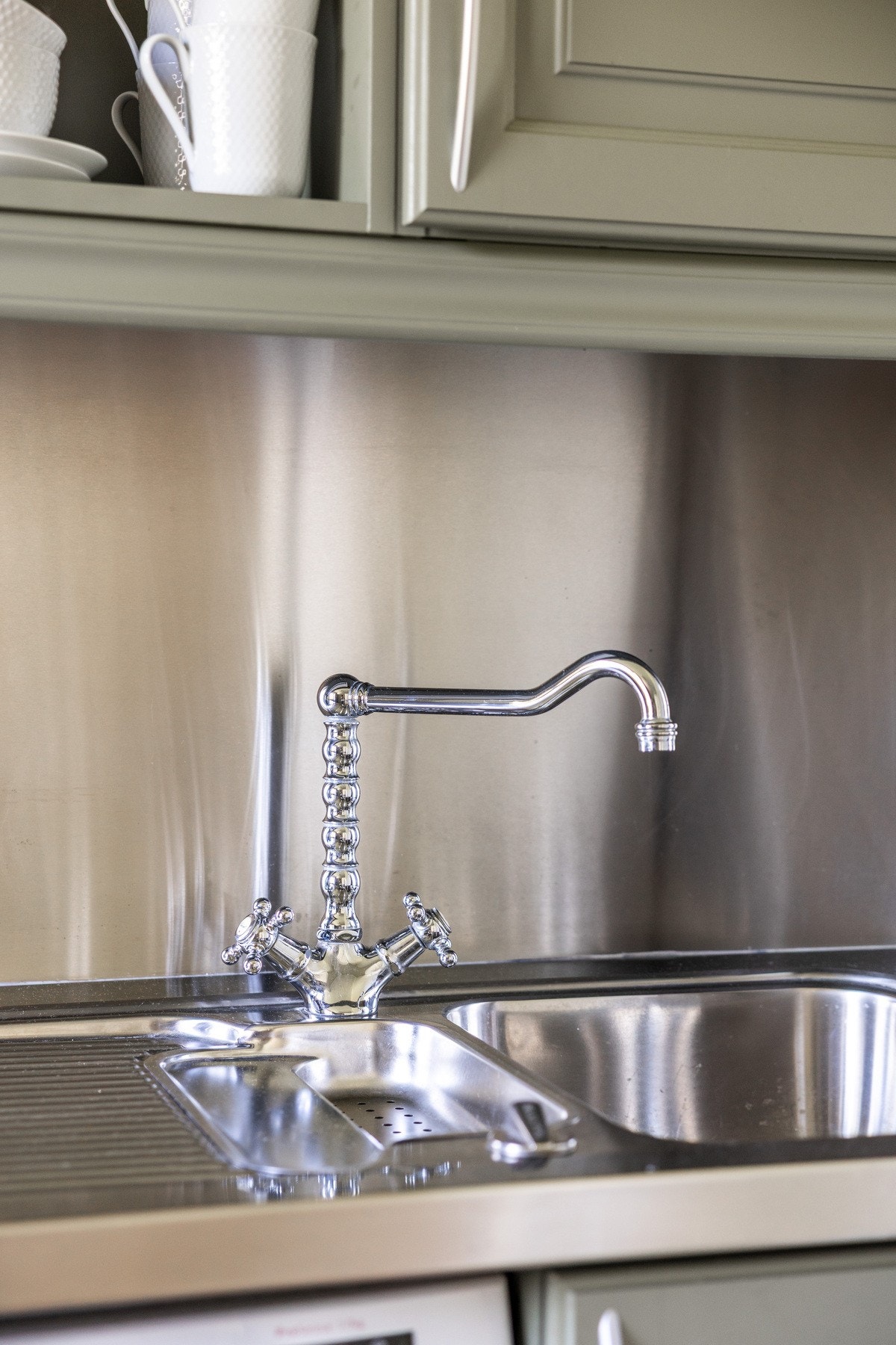 Rustfri benkeplate gjør det enkelt å holde det rent. Galleribilde