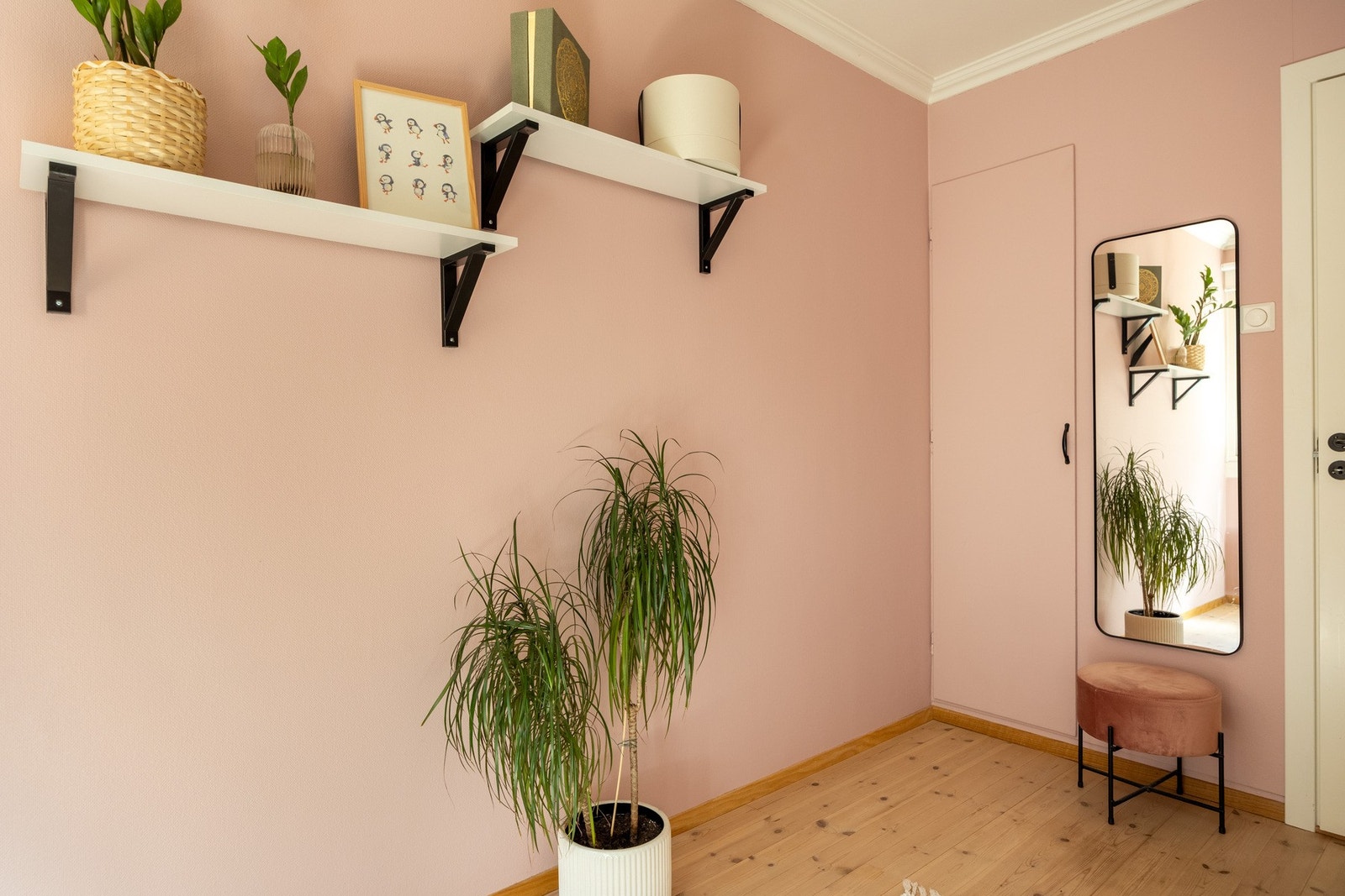 God plass til garderobeskap. Galleribilde