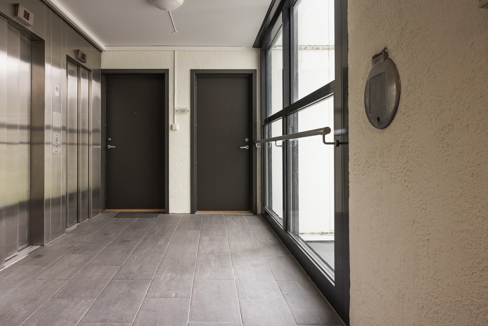 Pent inngangsparti. Galleribilde