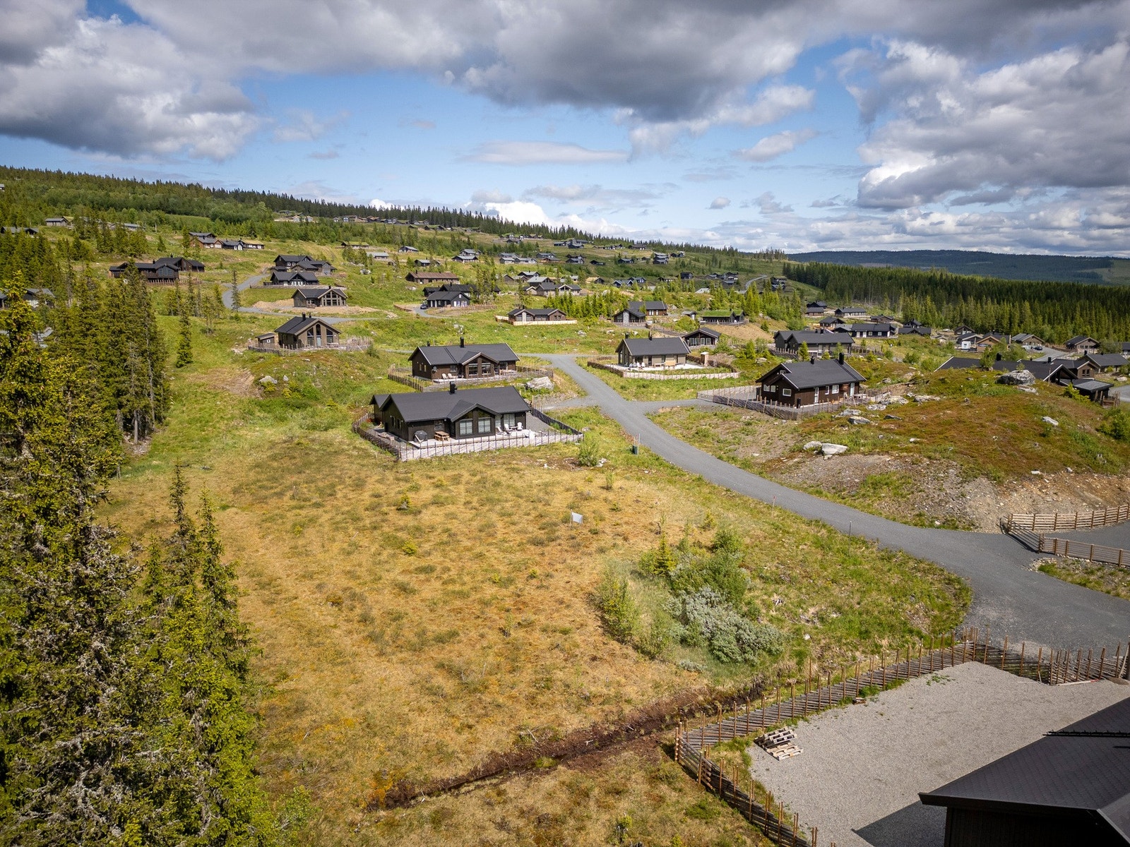 Tomten er eiet og måler 1236 kvm. Galleribilde