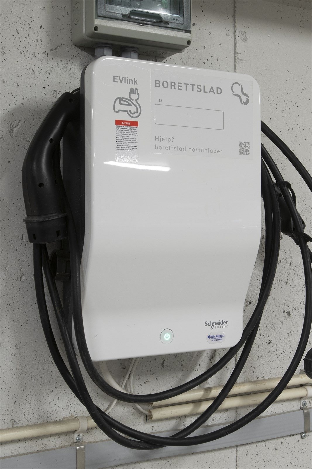 Det er montert elbil-lader Galleribilde