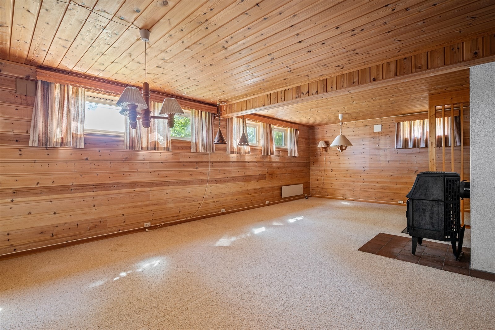 Rom i kjeller benyttet som kjellerstue Galleribilde