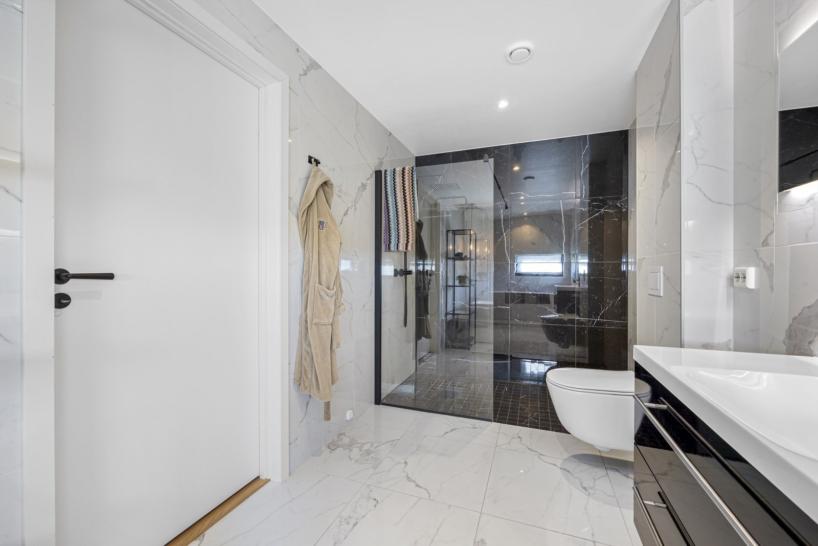 Privat bad. Galleribilde