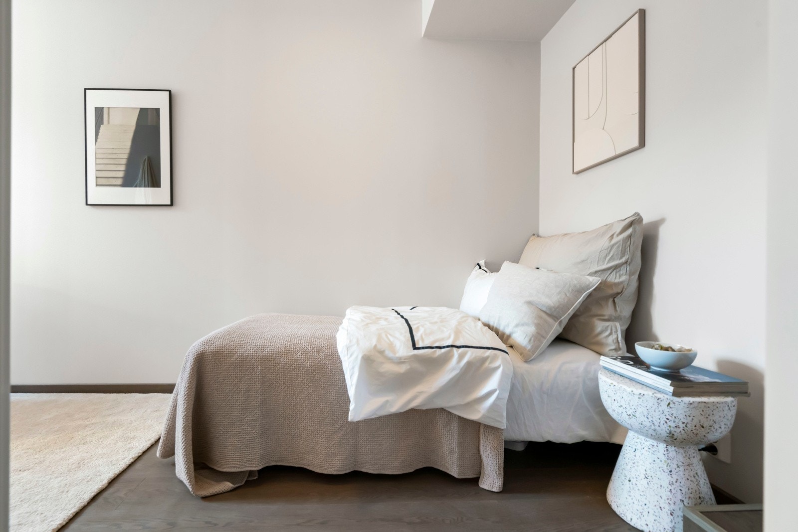 Soverom 3. Vannbåren gulvvarme og god inneluft fra balansert ventilasjonsanlegg. Galleribilde