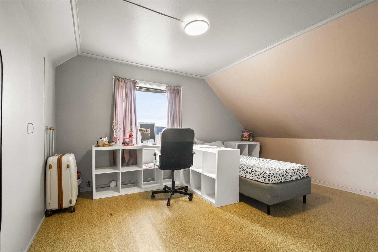 Soverom loft Galleribilde