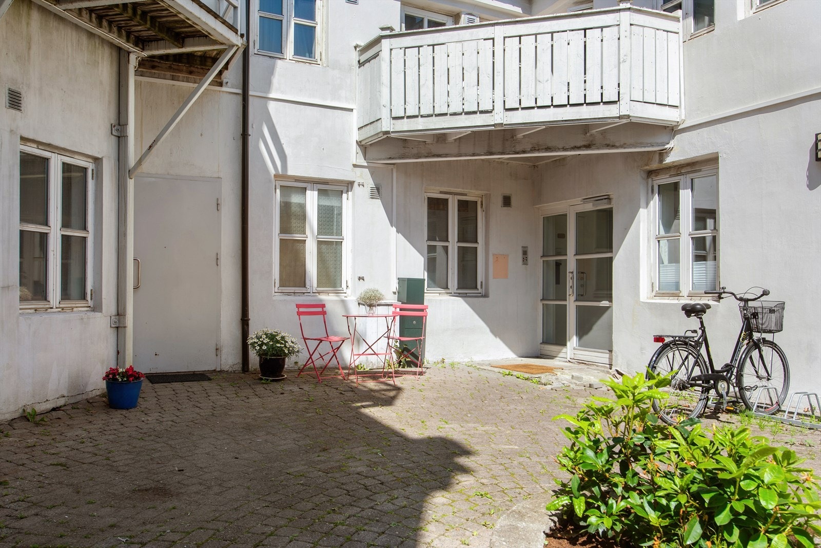 Felles bakgård Galleribilde