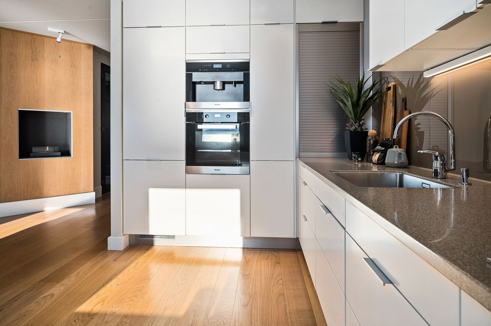 Corian benkeplate Galleribilde