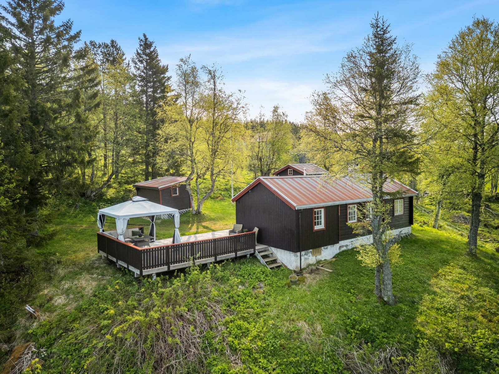 Hytten ligger fint til med landlig beliggenhet. Galleribilde