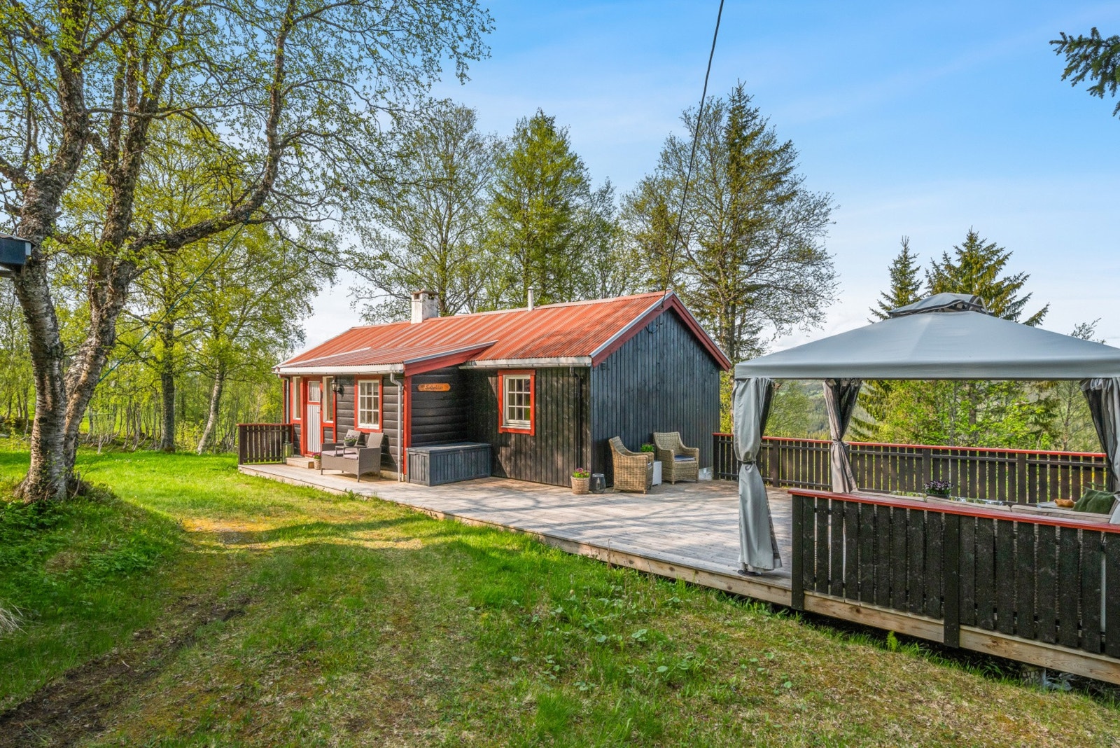 Hovedhytta er på 48m². Galleribilde