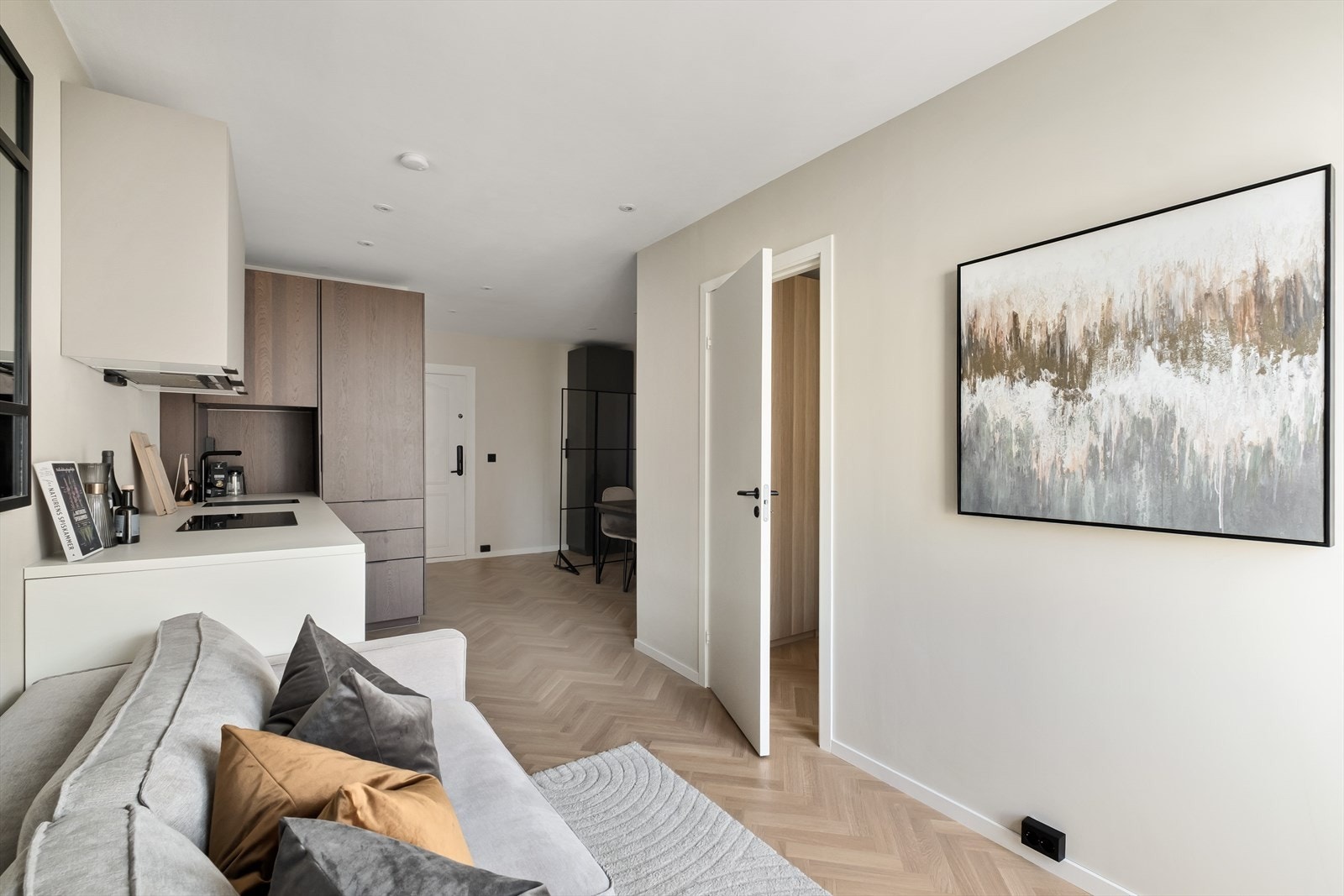 Fiskebensparkett fra 2024 av typen Bjelin Sigtuna A/B. Galleribilde