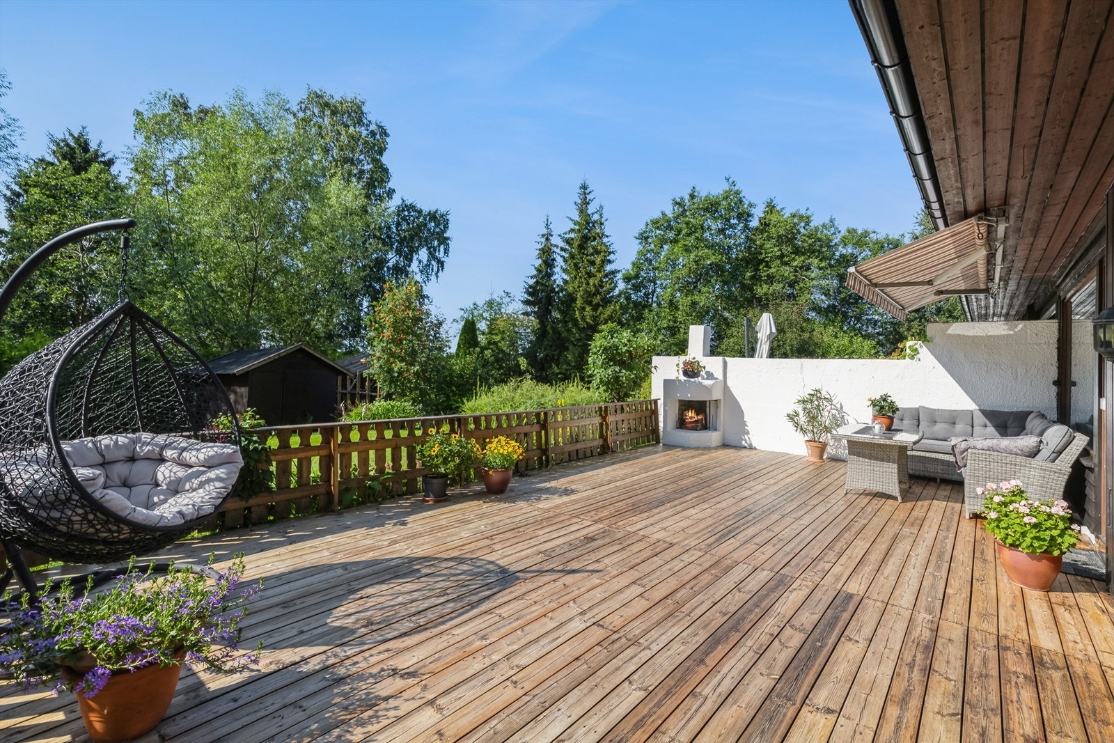 Terrasse på på ca. 48 kvm med sol hele dagen Galleribilde