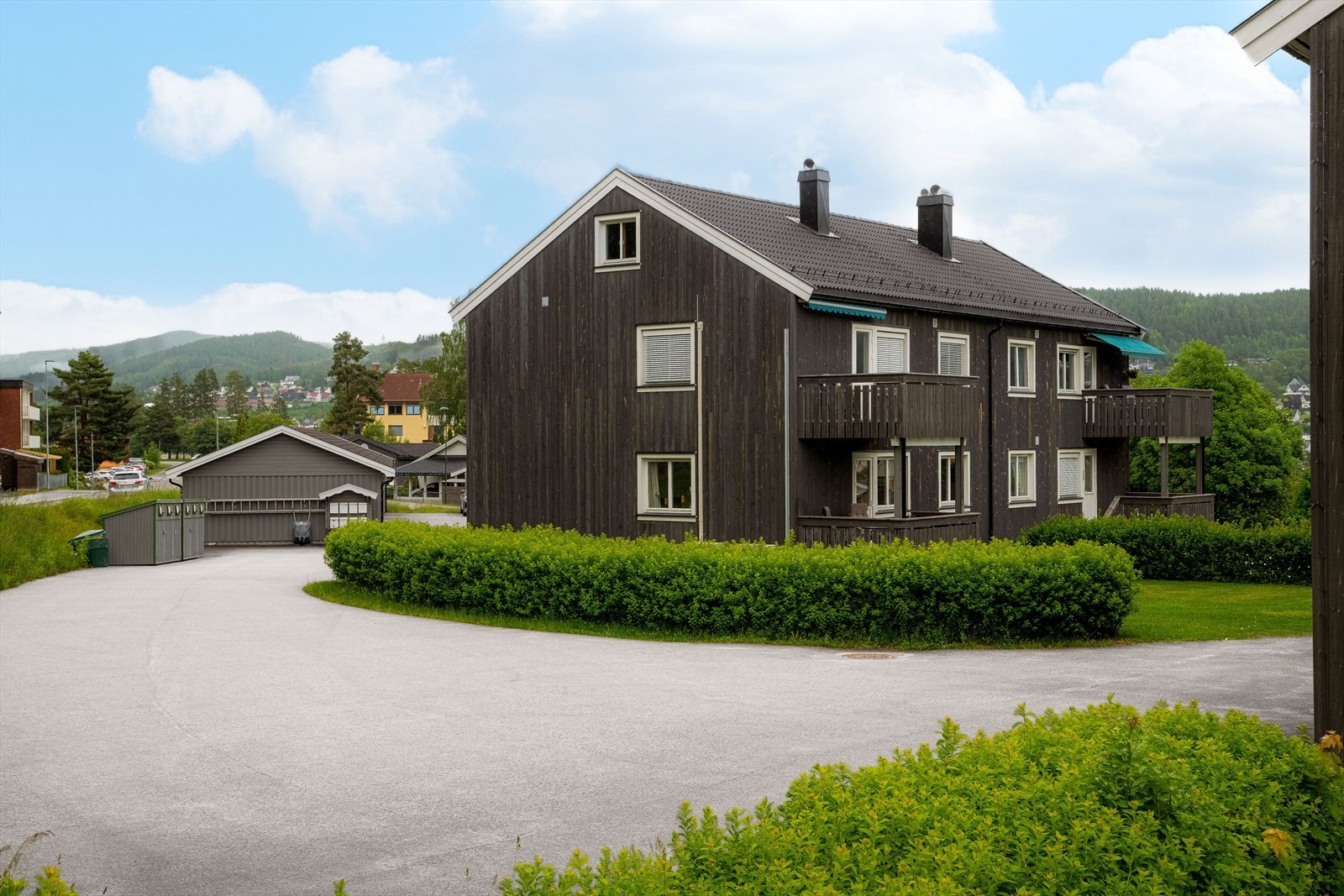 Notodden kan for øvrig by på flere flotte turområder. Rett i nærheten er det mulig å gå topptur til Tinnesutsikten og Vindås, som byr på flott utsikt! Galleribilde