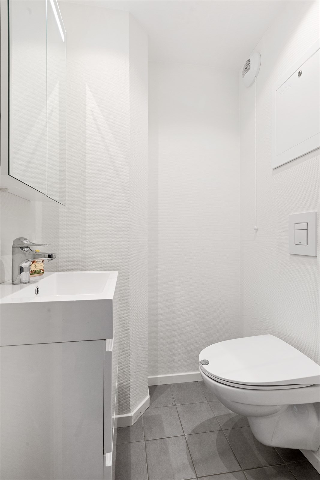 Kjekt med separat toalettrom Galleribilde