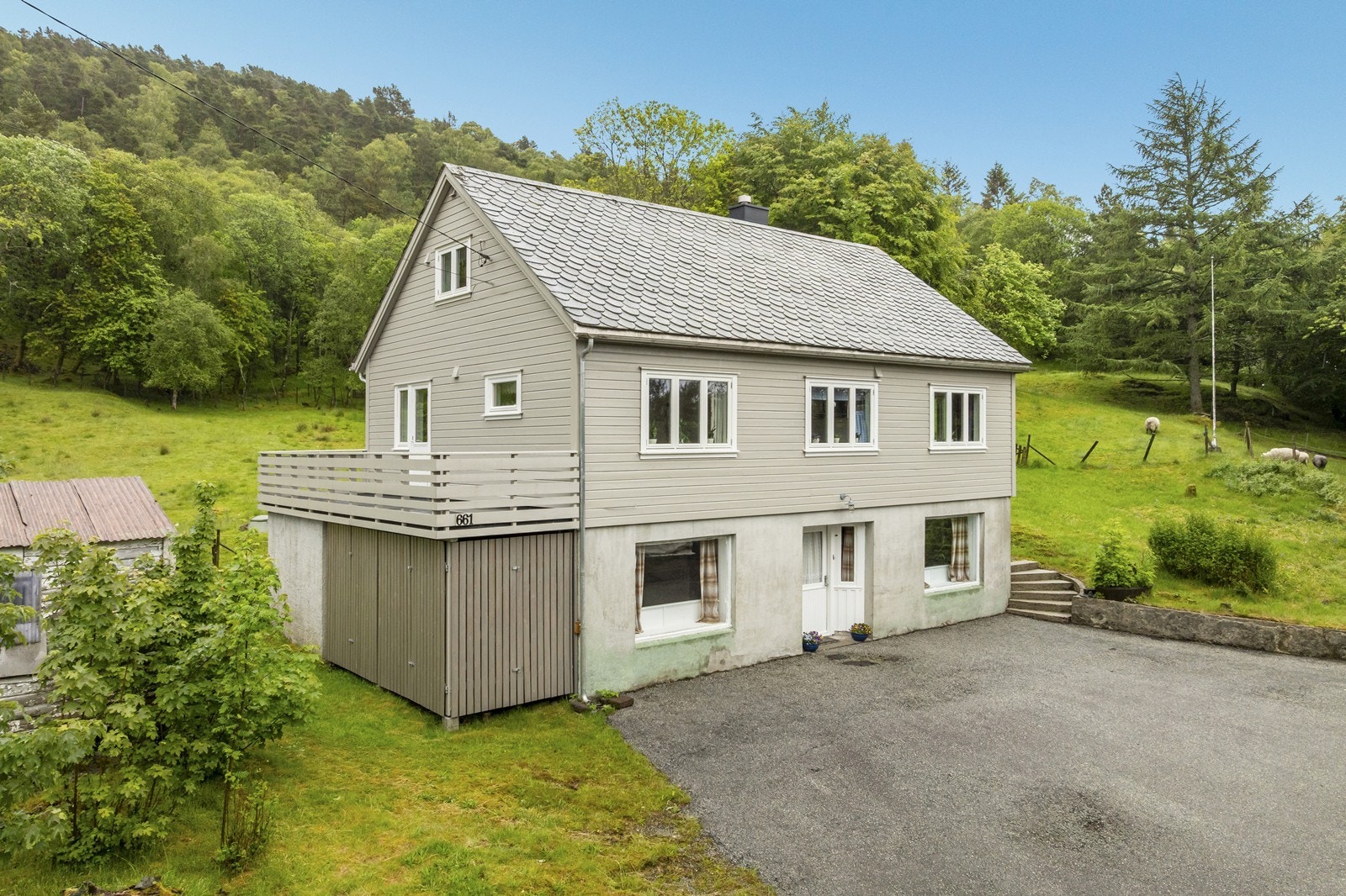 Stor og flott eiendom på over 13 da. Galleribilde