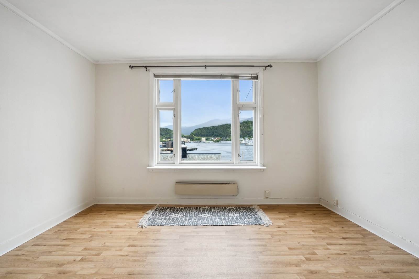 God plass til møblering av sittegruppe og en nydelig utsikt. Galleribilde