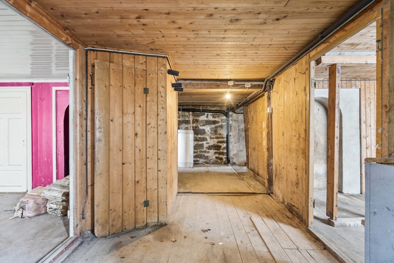 I kjelleren er det godt med bod plass. Galleribilde