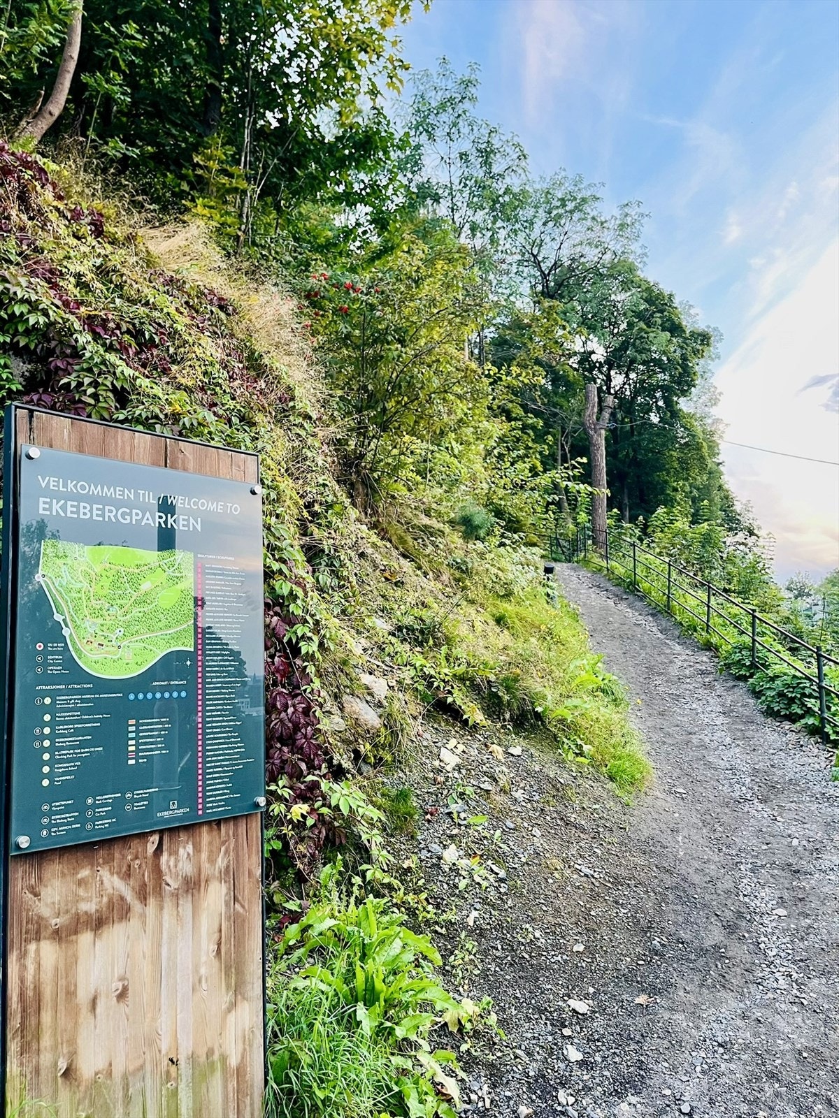 9 minutters gange til flotte turløyper opp Ekebergparken. Galleribilde