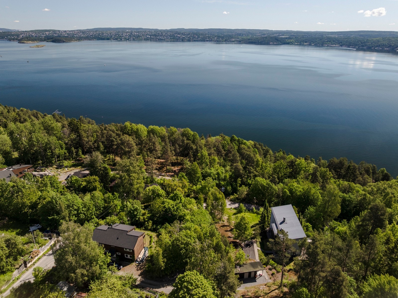 Privatmegleren Park v/Thor VegardBjørnerud har gleden av å presentere 900 kvm tomt i Fjordvangveien! Galleribilde