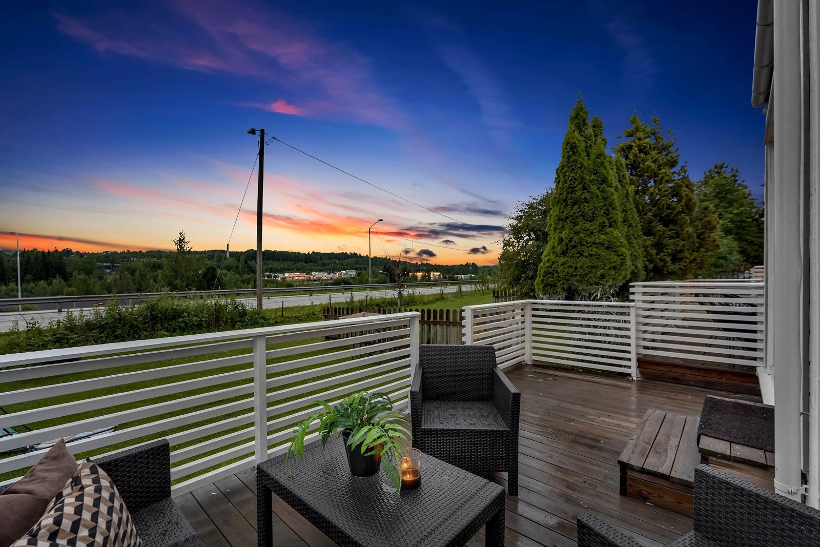 God plass til ønsket møblement og grillområde. Galleribilde