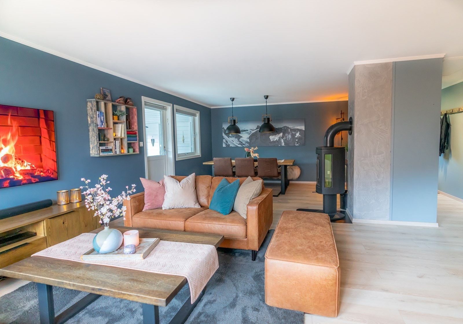 Bustaden er opprinneleg oppført i 1991, men er betydeleg oppgradert og renovert dei seinare år. Galleribilde