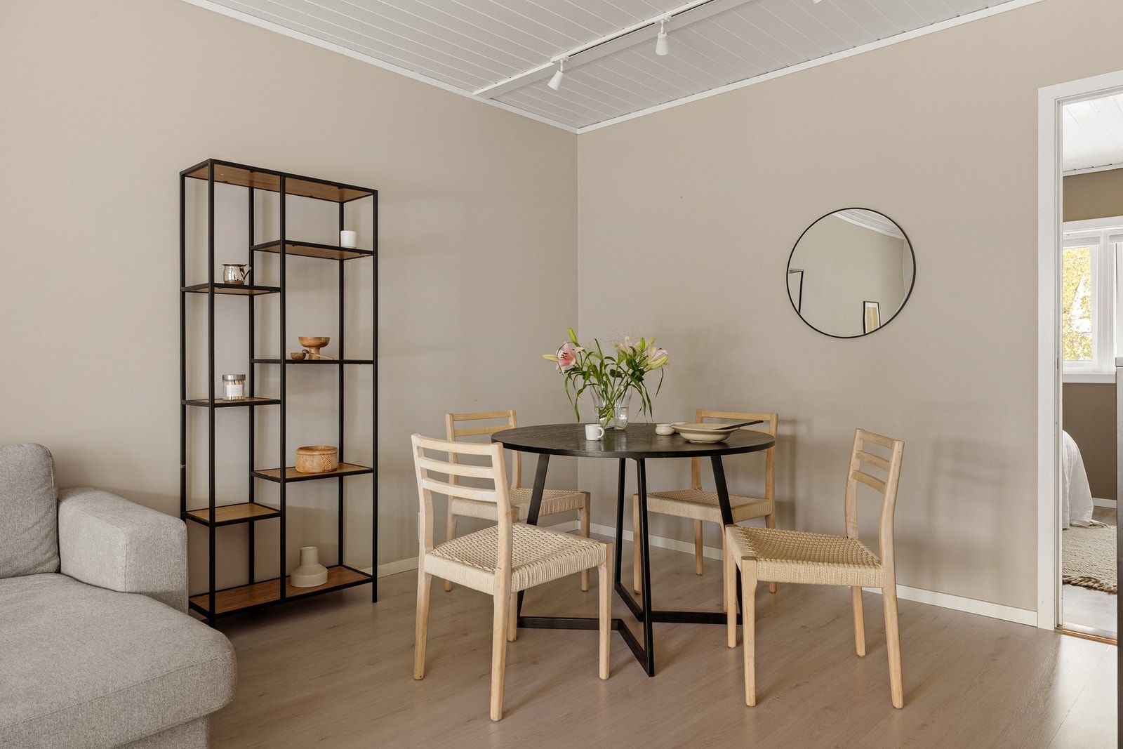God plass til spisebord. Galleribilde