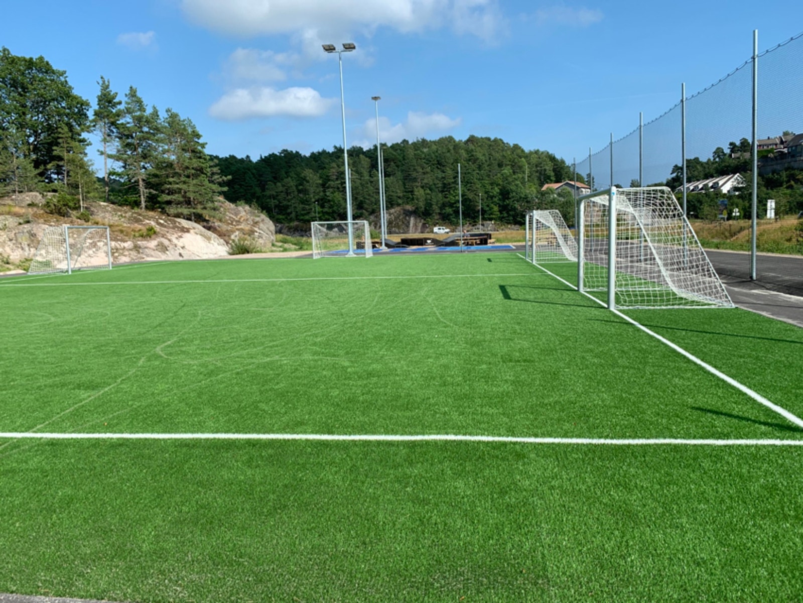 Fotballbane i området Galleribilde