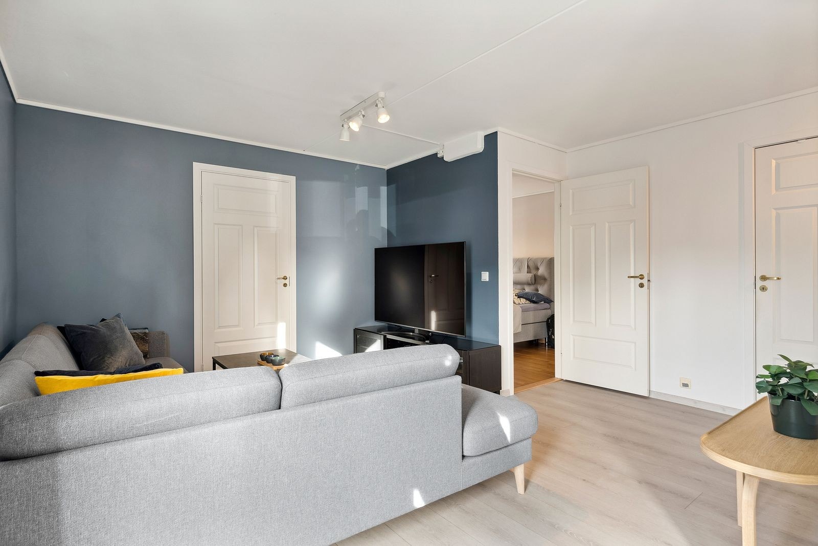 Boligen fremstår moderne Galleribilde