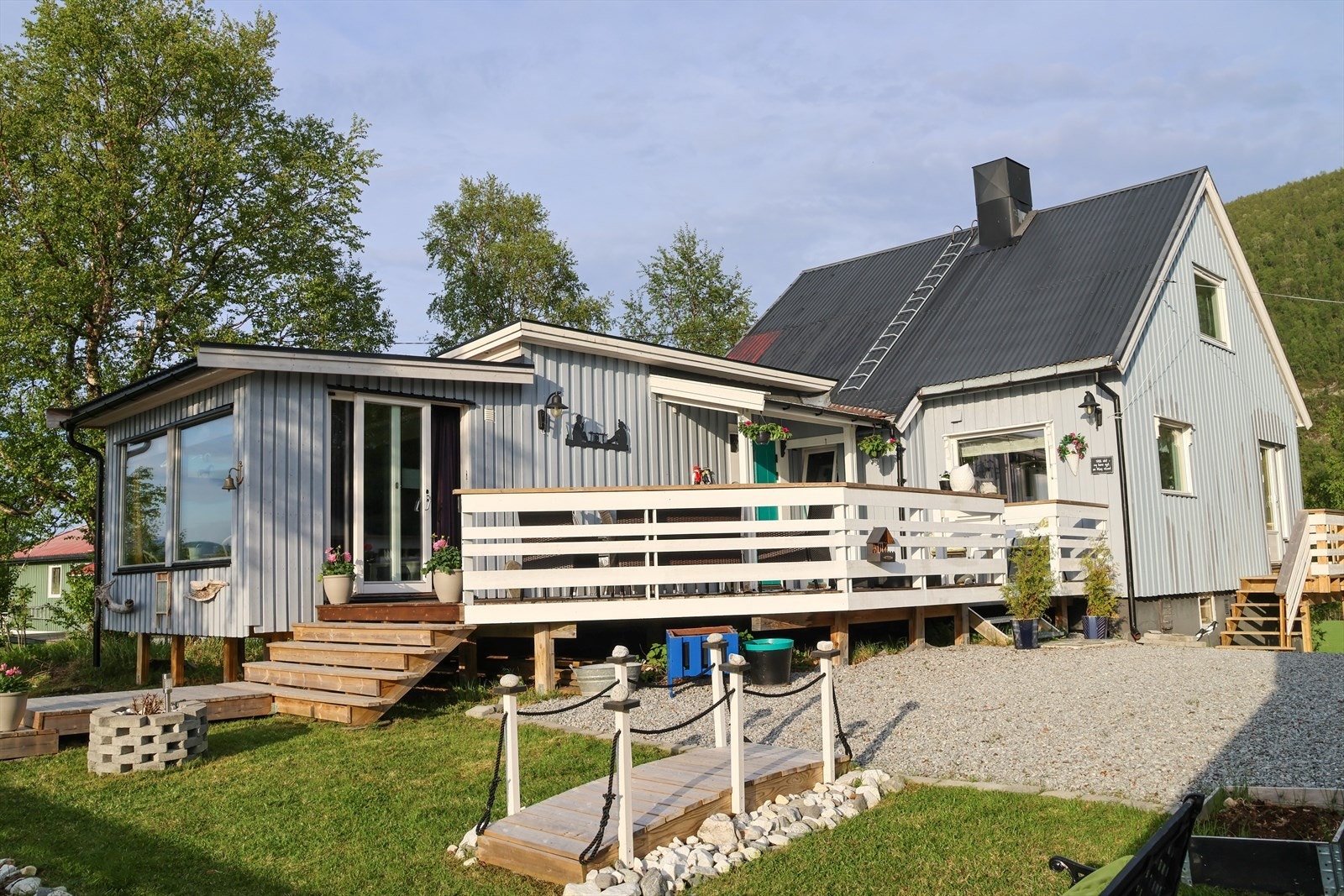 Velkommen til Skårnes Galleribilde