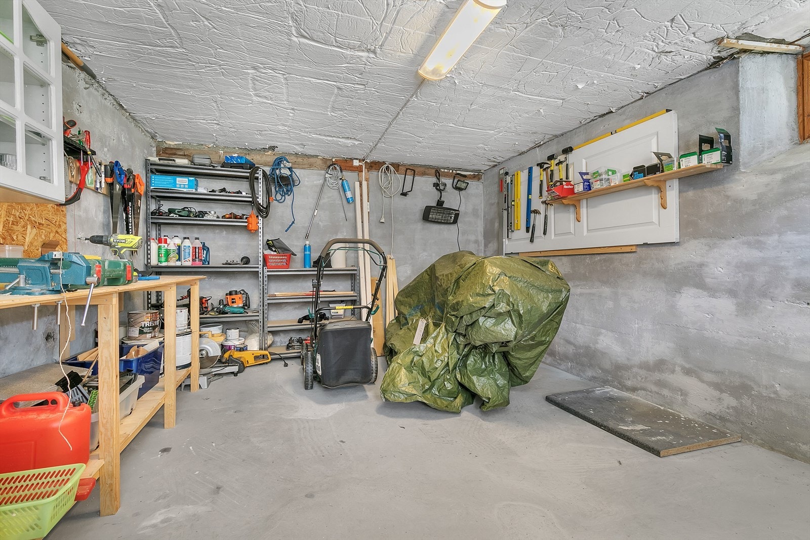 Underetasje - Verksted Galleribilde