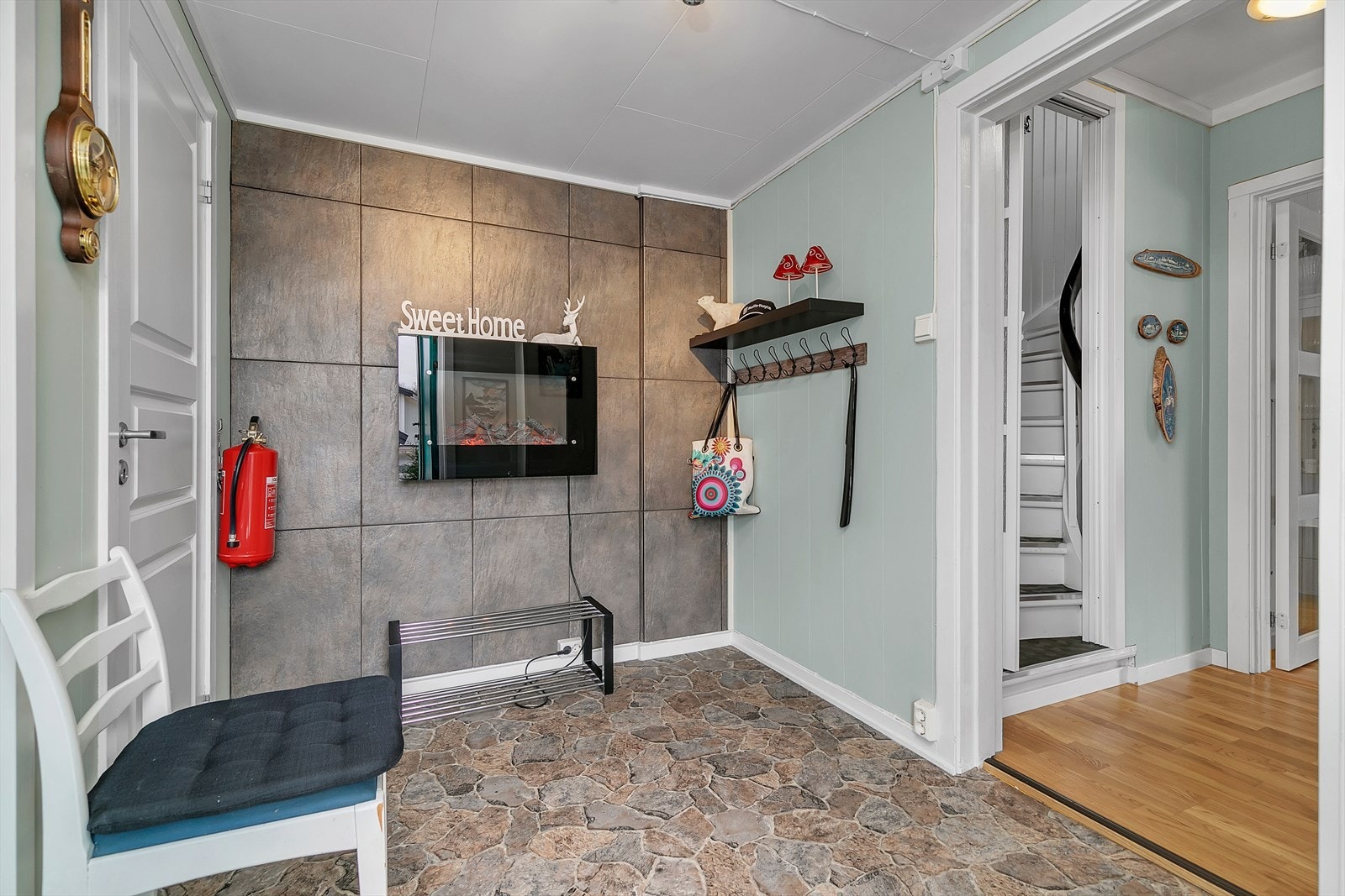 1. etasje - Entré - Velkommen inn Galleribilde